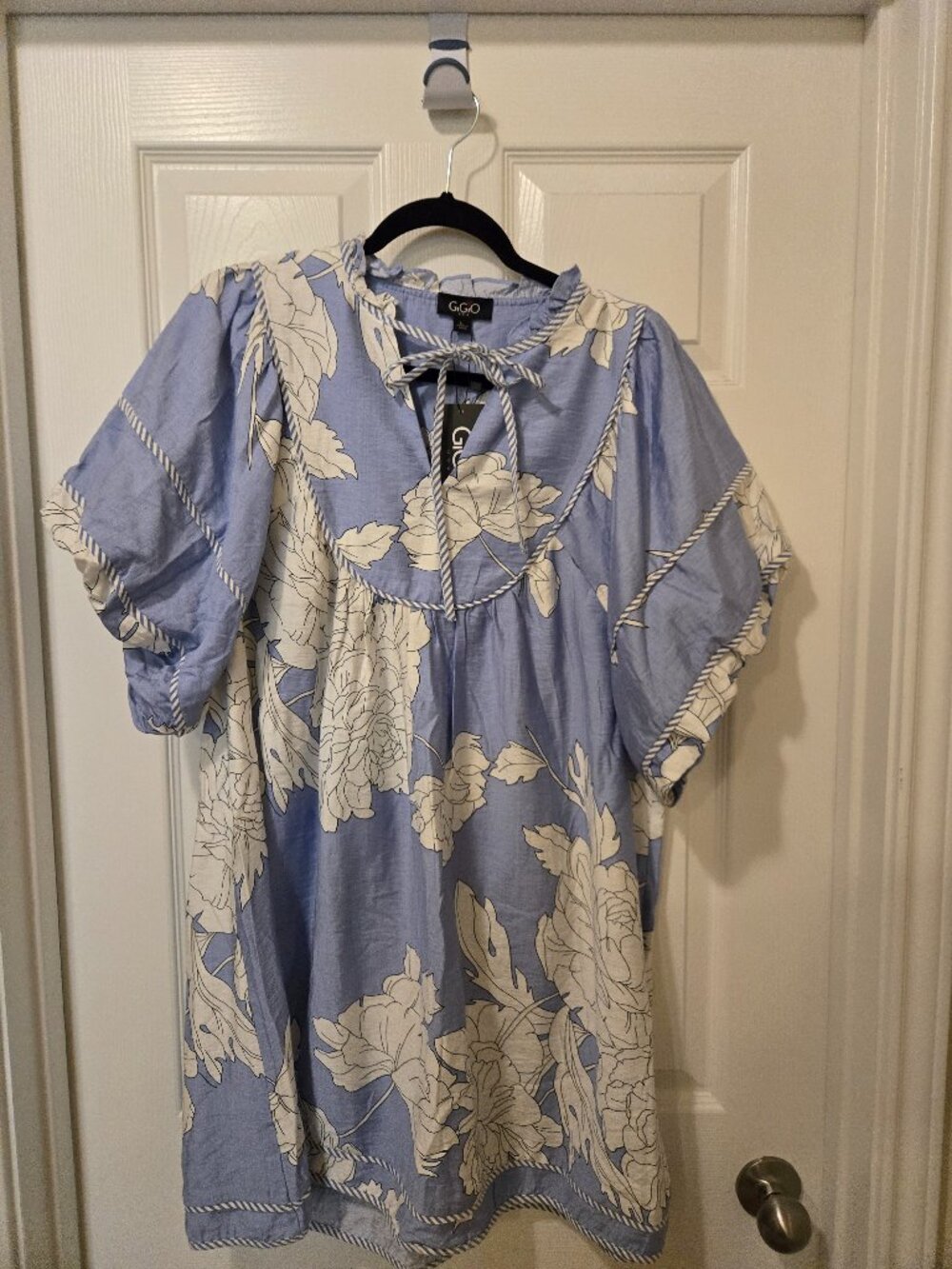 Gigio light blue floral dress size large new with tags